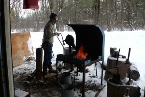 The forge setup in winter. This tends to be a bit more comfortable than working in late July.